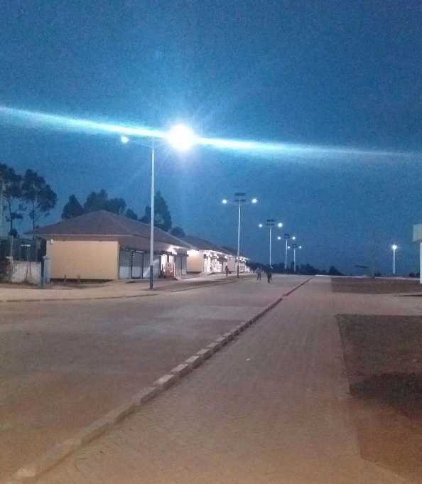 薛城区非洲科特迪瓦太阳能路灯工程
